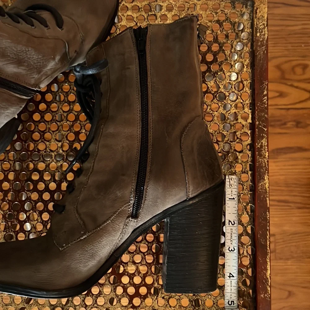 Boutique Combat Boots - Picture 6 of 8